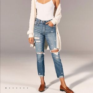 Abercrombie & Fitch distressed Mom Jean
